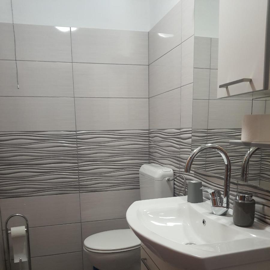 Apartman Sutivanアパートメント エクステリア 写真